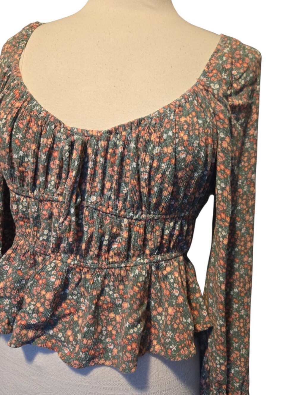 Smocked Peplum Floral Long-Sleeve Top - L